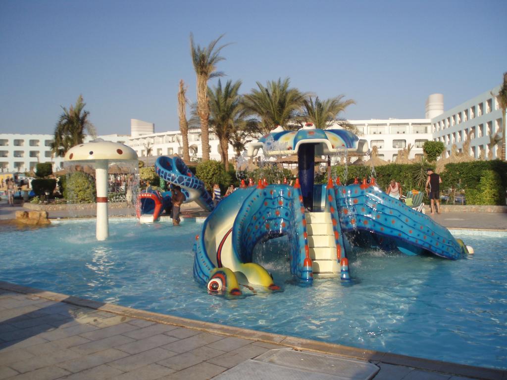 Titanic Aqua Park Resort - Families And Couples Only Hurghada Exterior photo