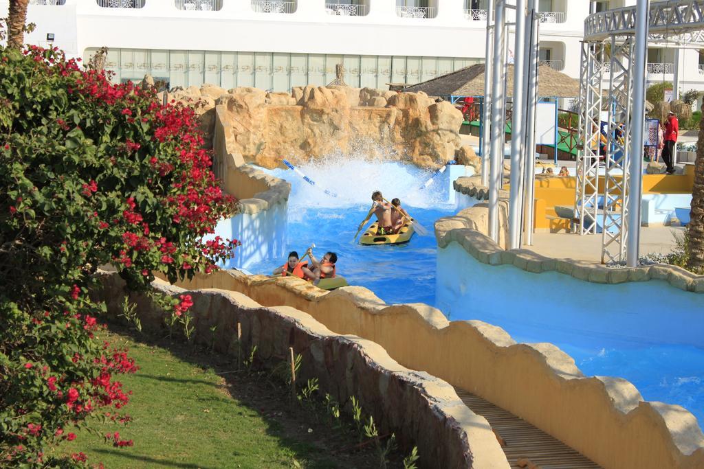 Titanic Aqua Park Resort - Families And Couples Only Hurghada Exterior photo