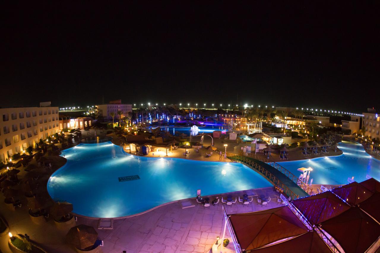 Titanic Aqua Park Resort - Families And Couples Only Hurghada Exterior photo